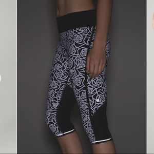 Lululemon Real Quick Crop Posey Leggings